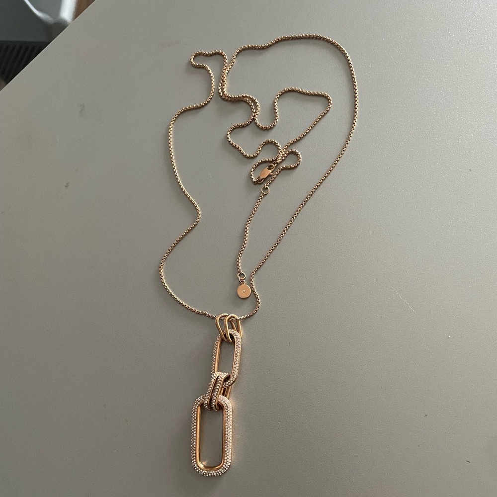 Micheal Kors necklace